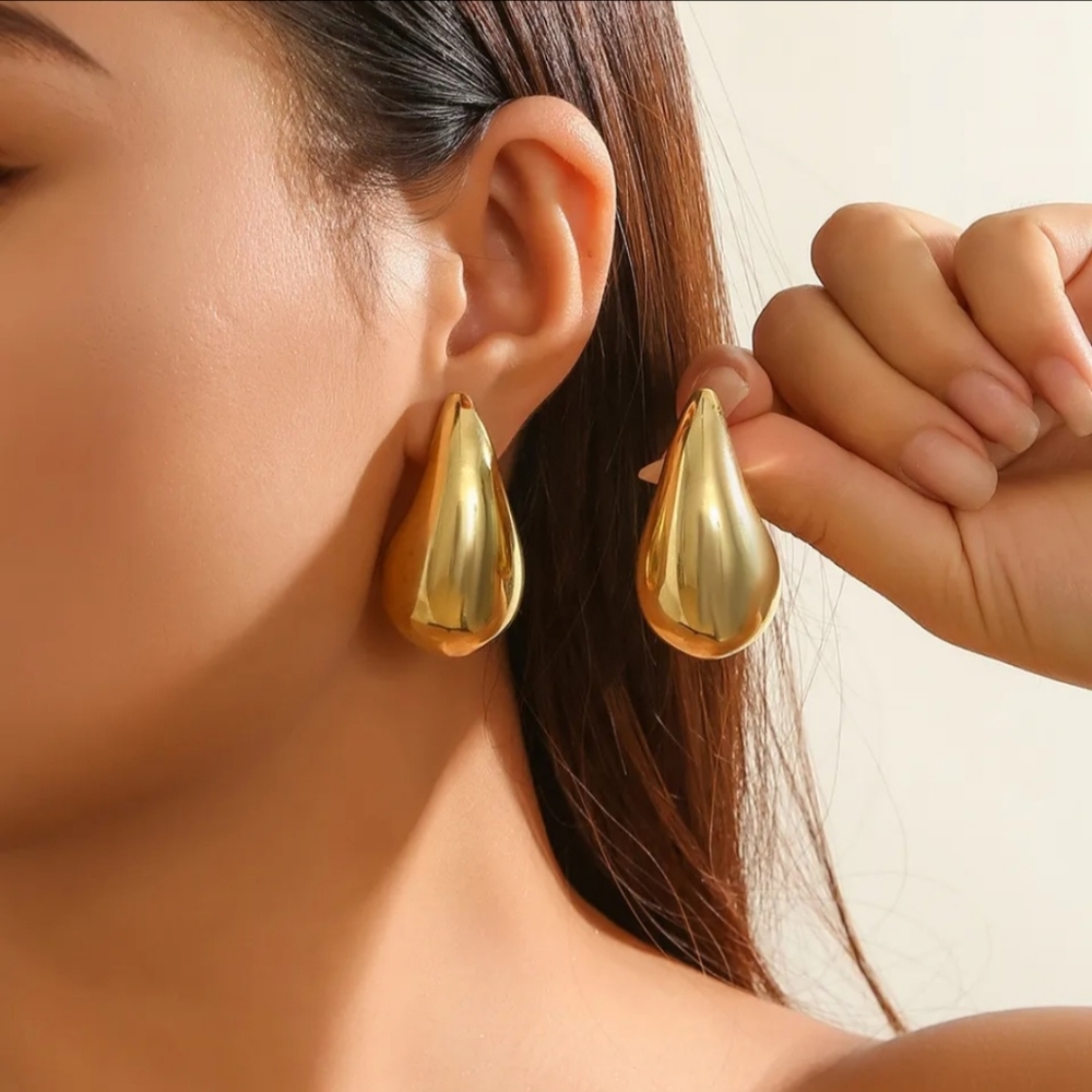 Large water drop Metal earing for women